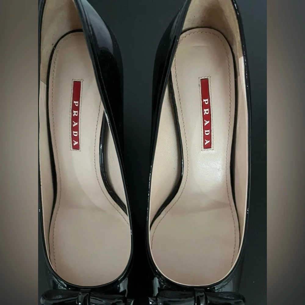 Prada Black Patent Leather Heels - Picture 4 of 5